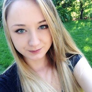 Meet your Posher, Santana rose